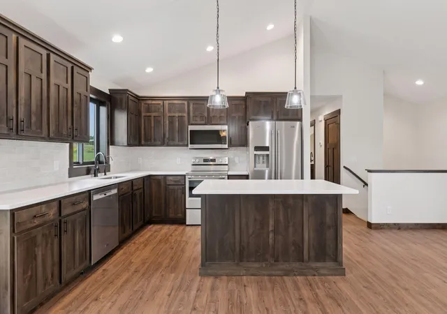 Photo 3 of Single family home for sale at 471 Coyote Way, New Richmond, WI 54017 | MLS# 7031307 | Listing updated on 2026-05-27