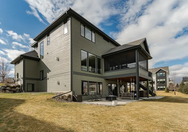 3rd image of 5044 Riley Ln Sw, Rochester, MN 55902 | MLS# 7031590
