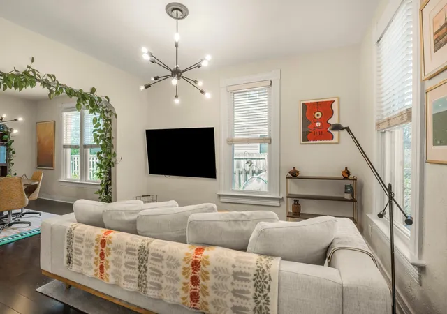 Photo 3 of Single family home for sale at 282 Annapolis St E, Saint Paul, MN 55118 | MLS# 7031739 | Listing updated on 2026-09-18