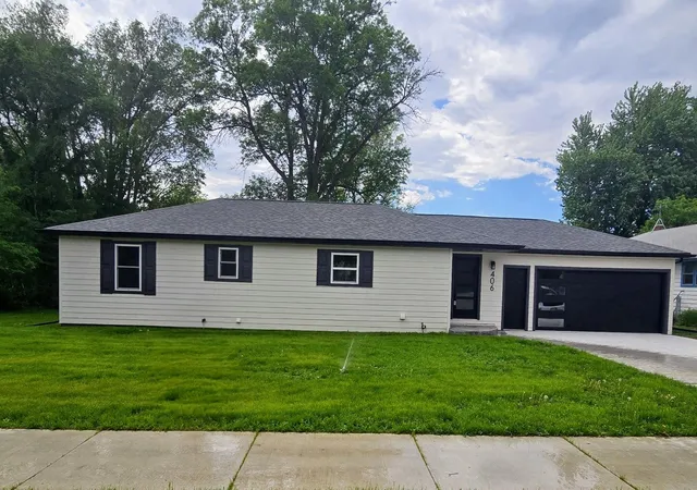 1st image of 406 8th Ave Sw, Pipestone, MN 56164 | MLS# 7031771