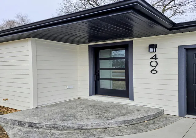 2nd image of 406 8th Ave Sw, Pipestone, MN 56164 | MLS# 7031771