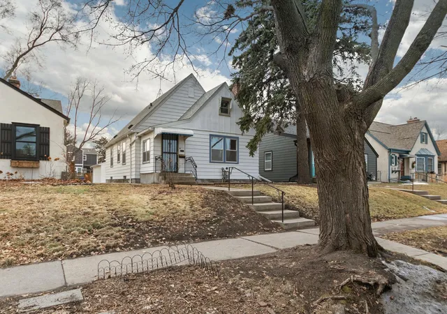 Photo 2 of Single family home for sale at 1368 Hartford Ave, Saint Paul, MN 55116 | MLS# 7031809 | Listing updated on 2026-08-27