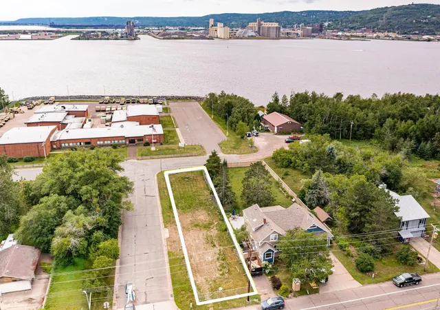 1st image of 1439 Minnesota Ave, Duluth, MN 55802 | MLS# 7031905
