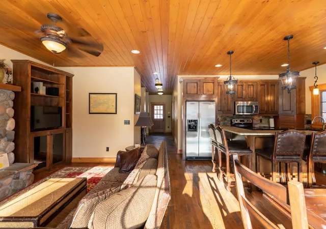 Photo 3 of Single family home for sale at 11447 Lynn Boyd Way, Crosslake, MN 56442 | MLS# 7031989 | Listing updated on 2026-06-11