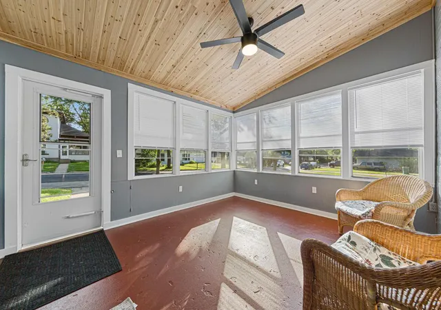Photo 2 of Single family home for sale at 219 Davis St, Le Sueur, MN 56058 | MLS# 7032153 | Listing updated on 2026-09-14
