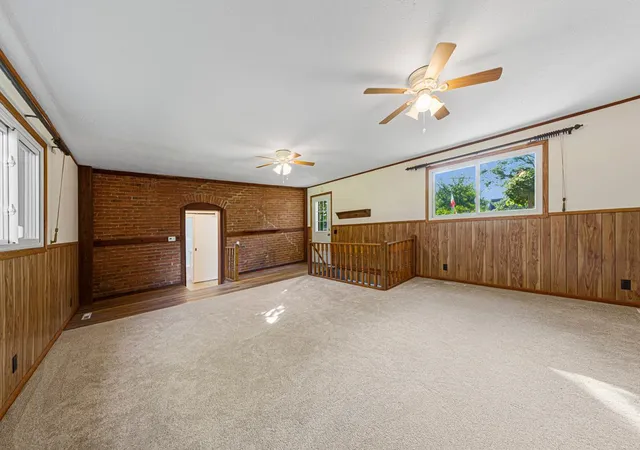Photo 4 of Single family home for sale at 219 Davis St, Le Sueur, MN 56058 | MLS# 7032153 | Listing updated on 2026-09-14