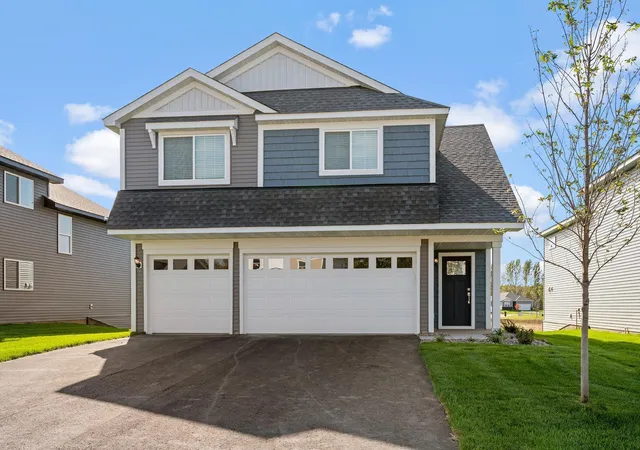 1st image of 724 Spruce St N, Cambridge, MN 55008 | MLS# 7032162