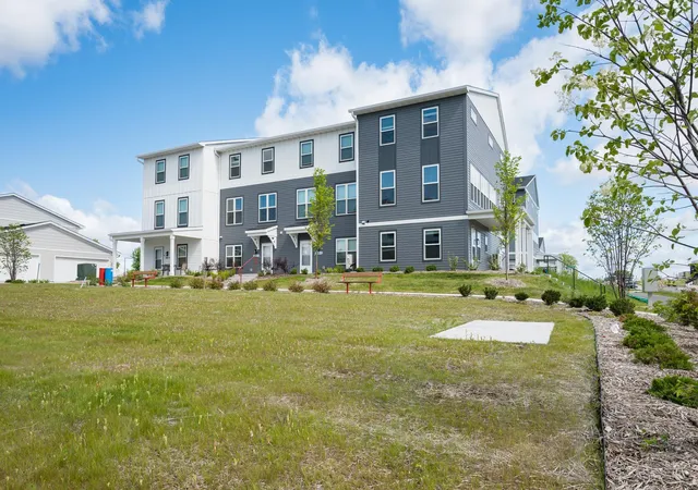 1st image of 1365 Howard St N #3, Saint Paul, MN 55119 | MLS# 7032267