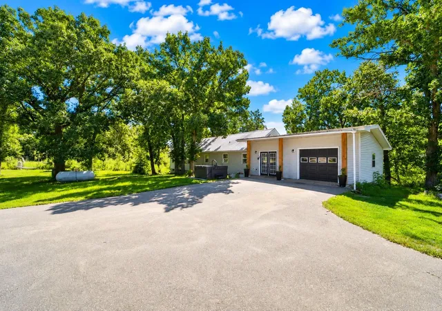 1st image of 27125 132nd St, Staples, MN 56479 | MLS# 7032385