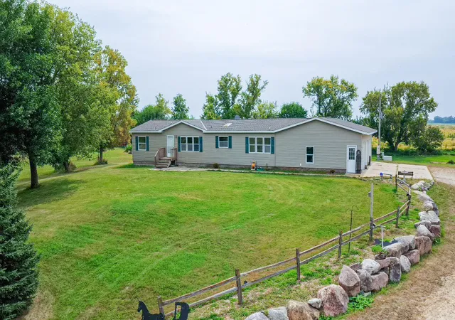 Photo 2 of Sale Pending at 3030 60th Street Sw, Montevideo, MN 56265 | MLS# 7032518 | Listing updated on 2026-09-19