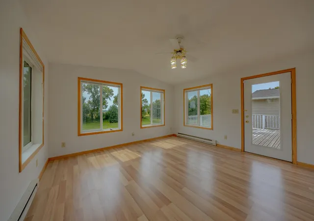 Photo 4 of Sale Pending at 3030 60th Street SW, Montevideo, MN 56265 | MLS# 7032518 | Listing updated on 2026-09-19