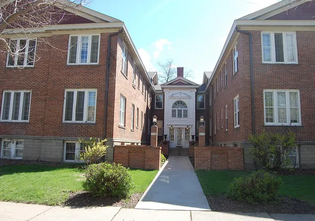 Photo 3 of Sale Pending at 3909 Aldrich Ave S #6, Minneapolis, MN 55409 | MLS# 7032574 | Listing updated on 2026-09-28