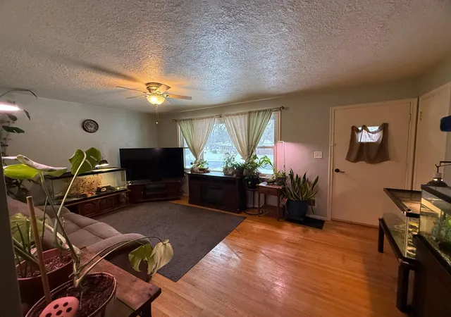 Photo 3 of Sale Pending at 1838 Forest St, Hastings, MN 55033 | MLS# 7032607 | Listing updated on 2026-09-07