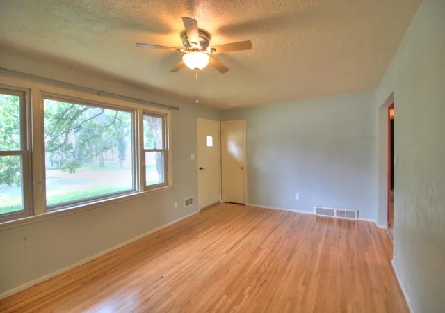 Photo 3 of Sale Pending at 1838 Forest St, Hastings, MN 55033 | MLS# 7032607 | Listing updated on 2026-09-07