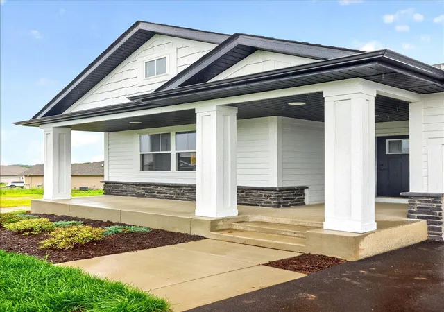 1st image of 19430 Everglade Path, Farmington, MN 55024 | MLS# 7032651