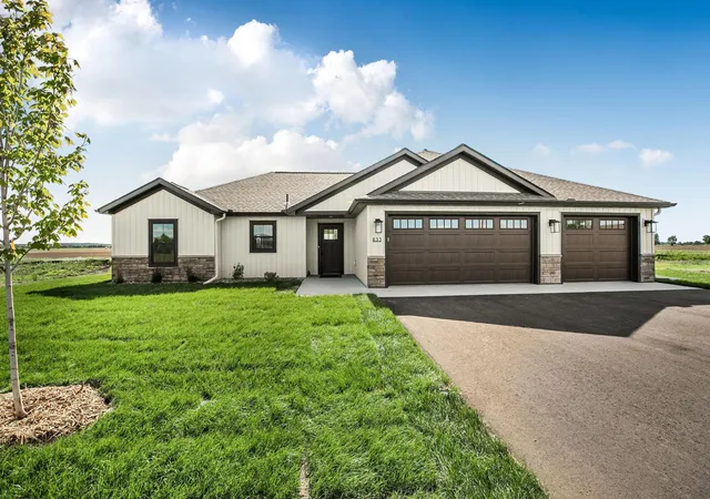 1st image of 833 3rd Ave Ct Sw, Rice, MN 56367 | MLS# 7032712
