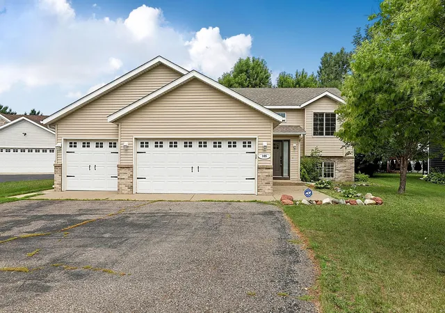 1st image of 105 Iris Ln Ne, Saint Joseph, MN 56374 | MLS# 7032744