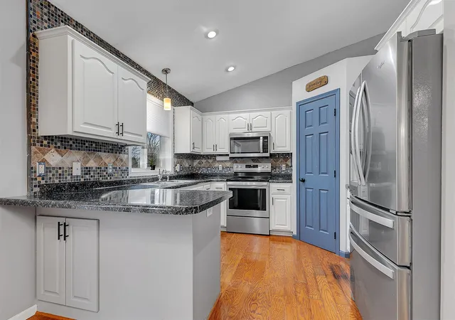 3rd image of 105 Iris Ln Ne, Saint Joseph, MN 56374 | MLS# 7032744