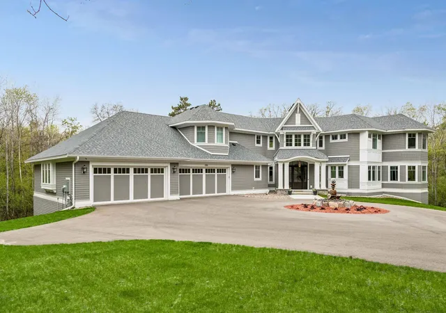 Photo 3 of Single family home for sale at 2810 Nybeck Ave S, Afton, MN 55001 | MLS# 7033010 | Listing updated on 2026-08-19