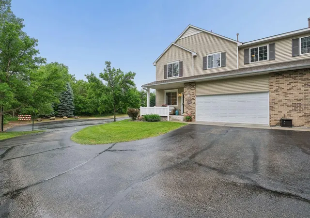 Homes for sale in Inver Grove Heights, MN | 4583 Blaine Ave #1504, Inver Grove Heights, MN 55076 | MLS# 7033116