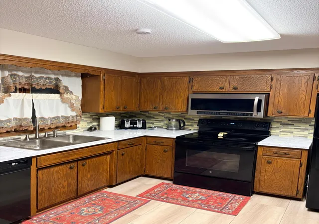 2nd image of 4173 Colorado Ave N, Crystal, MN 55422 | MLS# 7033193