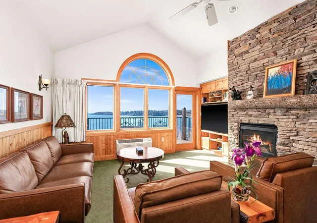 3rd image of 1412 #3-401A Burlington Road, Two Harbors, MN 55616 | MLS# 7033299