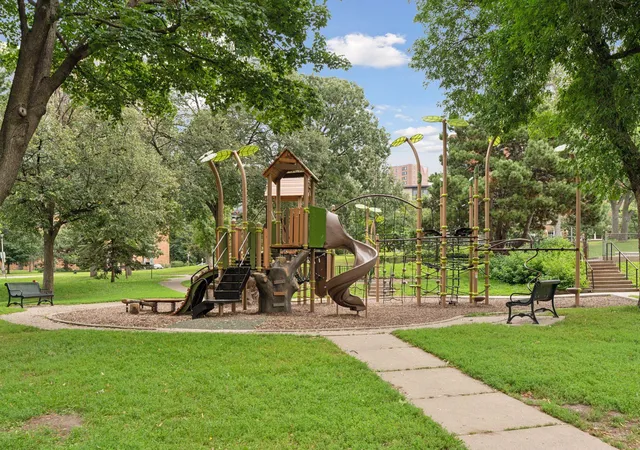 Photo 59 of Condo for sale at 400 Groveland Ave #914, Minneapolis, MN 55403 | MLS# 7033680 | Listing updated on 2026-10-08