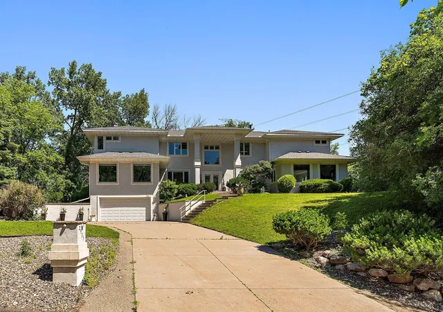2nd image of 2935 Minnehaha Curv E, Wayzata, MN 55391 | MLS# 7033954