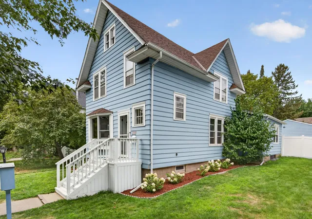 Single family home for sale at 1033 Armstrong Ave, Saint Paul, MN 55102 | MLS# 7033990