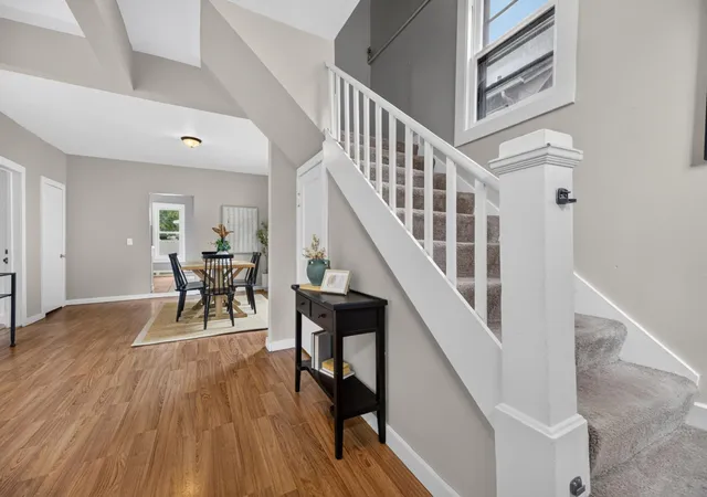 Photo 3 of Single family home for sale at 1033 Armstrong Ave, Saint Paul, MN 55102 | MLS# 7033990 | Listing updated on 2026-10-21