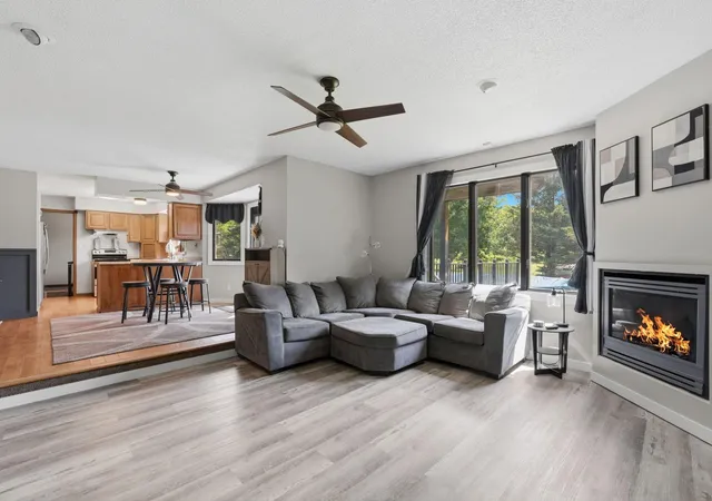 4th image of 591 Spurline Cir, Hudson, WI 54016 | MLS# 7034019