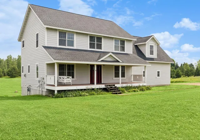 Homes for sale in New Richmond, WI | 826 165Th Ave, New Richmond, WI 54017 | MLS# 7034332