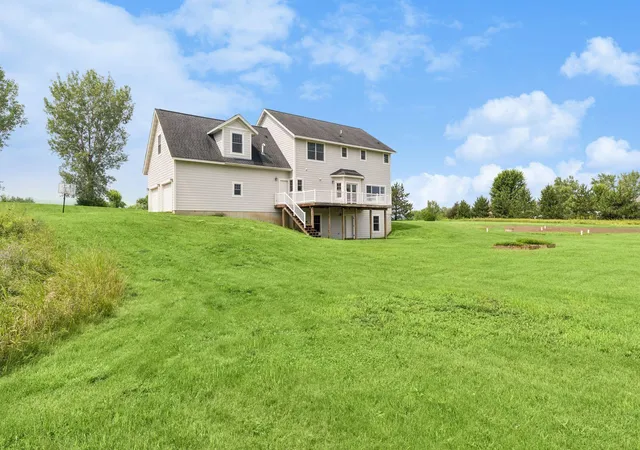 Homes for sale in New Richmond, WI | 826 165th Ave, New Richmond, WI 54017 | MLS# 7034332