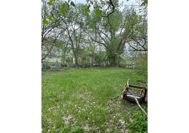 Photo 3 of Land for sale at 137 Sims Ave, Saint Paul, MN 55117 | MLS# 7034341 | Listing updated on 2026-09-03