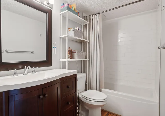 2nd image of 78 10th St E, Saint Paul, MN 55101