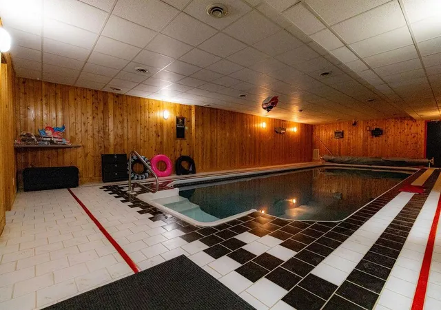 2nd image of 232 N Central Ave, Duluth, MN 55807 | MLS# 7034538
