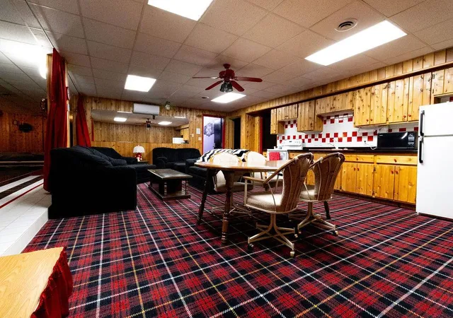 3rd image of 232 N Central Ave, Duluth, MN 55807 | MLS# 7034538