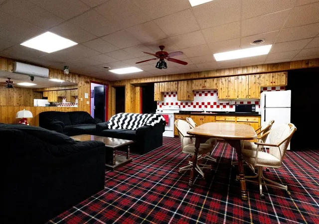 4th image of 232 N Central Ave, Duluth, MN 55807 | MLS# 7034538