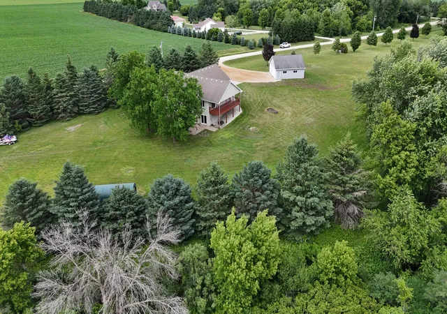 Homes for sale in Racine, MN | 72329 320th St, Racine, MN 55967 | MLS# 7035230