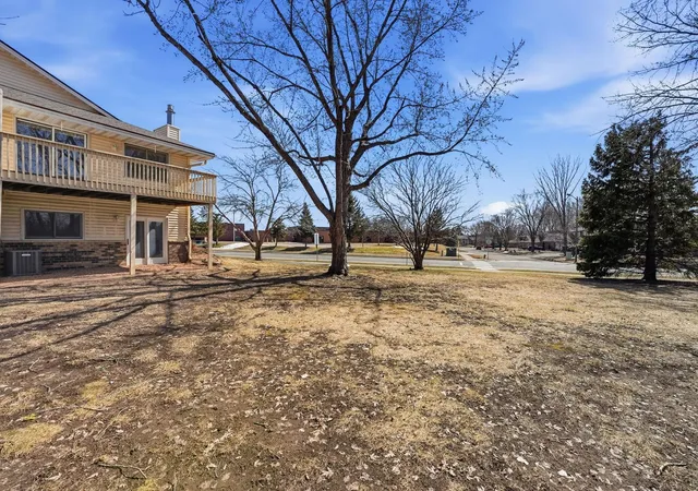Photo 26 of Sale Pending at 902 Evergreen Dr, Burnsville, MN 55337 | MLS# 7035237 | Listing updated on 2026-06-26