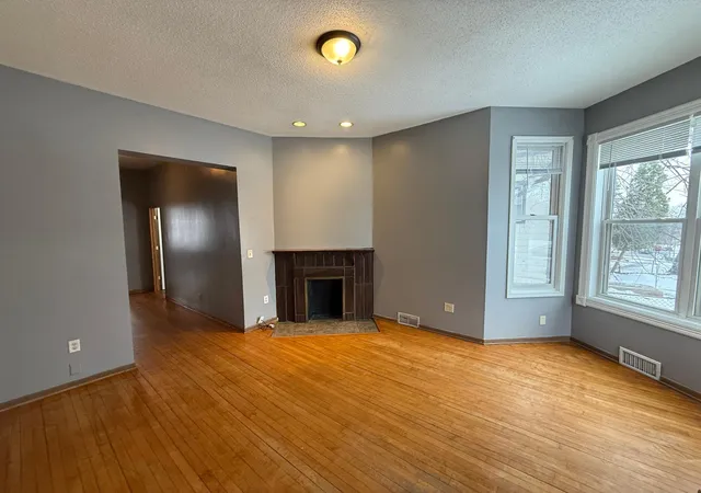 5th image of 666 Sims Ave, Saint Paul, MN 55106 | MLS# 7035480