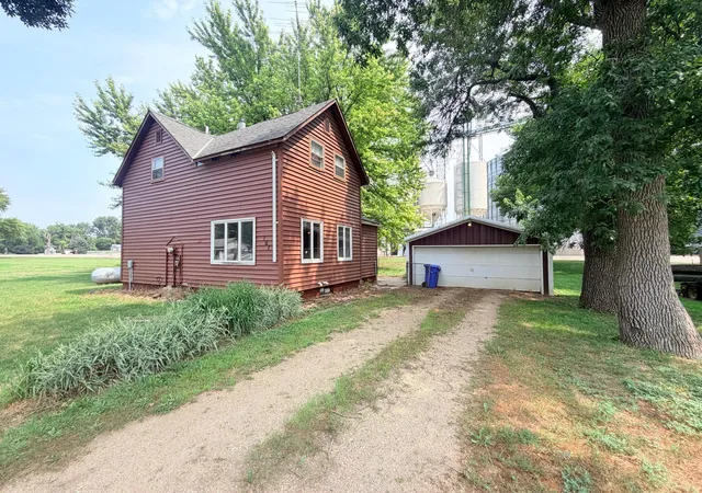 Photo 1 of Single family home for sale at 107 S Buckingham St, Hardwick, MN 56134 | MLS# 7035556 | Listing updated on 2026-08-18