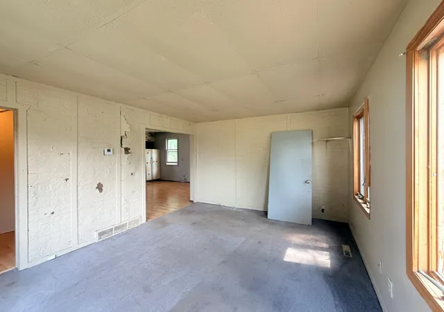 Photo 3 of Single family home for sale at 107 S Buckingham St, Hardwick, MN 56134 | MLS# 7035556 | Listing updated on 2026-08-18