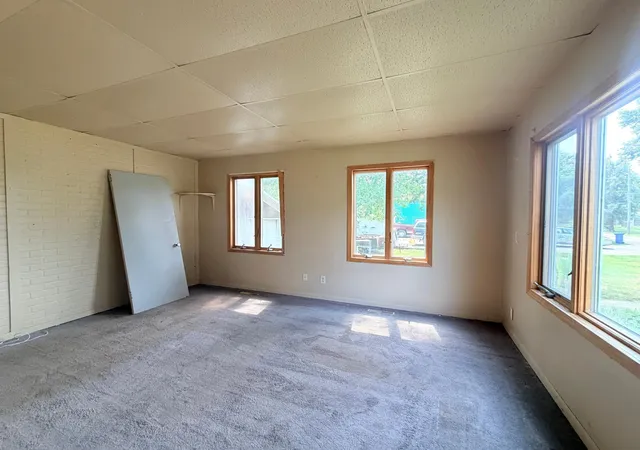 Photo 4 of Single family home for sale at 107 S Buckingham St, Hardwick, MN 56134 | MLS# 7035556 | Listing updated on 2026-08-18