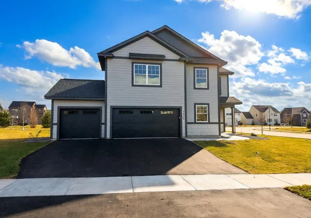 Photo 1 of Single family home for sale at 4550 Savanna Trl, Chaska, MN 55318 | MLS# 7035742 | Listing updated on 2026-09-17