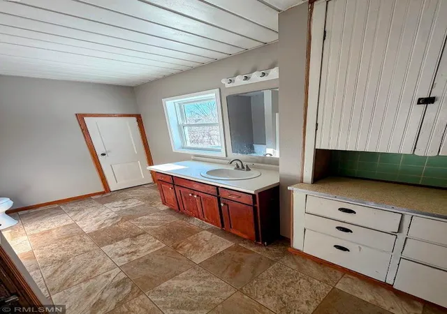 10th image of 1101 11th Ave S, Saint Cloud, MN 56301 | MLS# 7035786