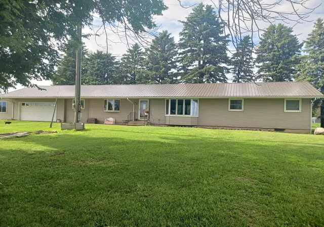 Photo 1 of Single family home for sale at 22525 Read Ave, Worthington, MN 56187 | MLS# 7035846 | Listing updated on 2026-09-12