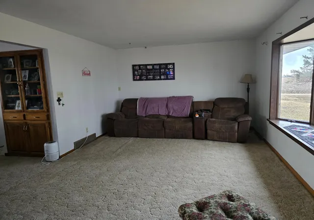 Photo 4 of Single family home for sale at 22525 Read Ave, Worthington, MN 56187 | MLS# 7035846 | Listing updated on 2026-09-12