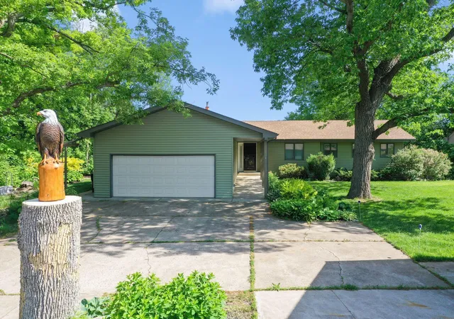 Homes for sale in Chisago City, MN | 10400 Kismet Iss, Chisago City, MN 55013 | MLS# 7036154