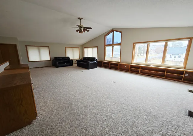 5th image of 2100 Wentworth Ave, South Saint Paul, MN 55075 | MLS# 7036253